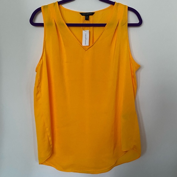 NWT Banana Republic Yellow Flowy Tank Size M - Picture 1 of 4